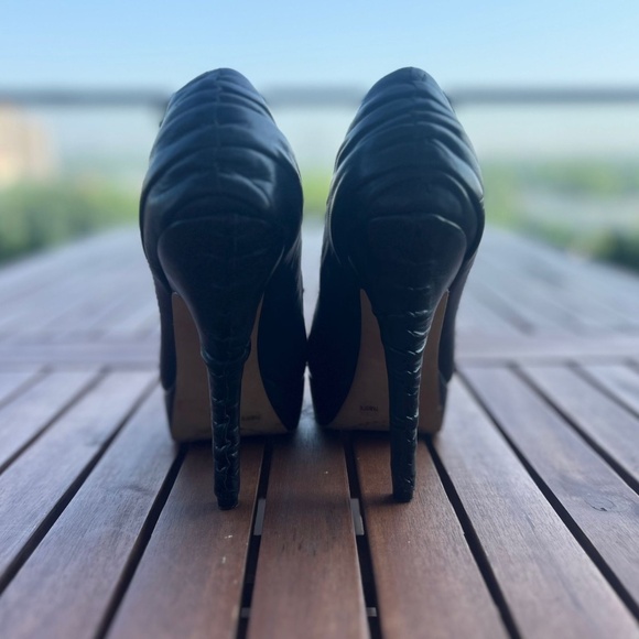 Vince Camuto Classic Black Platform Heels - Picture 2 of 5